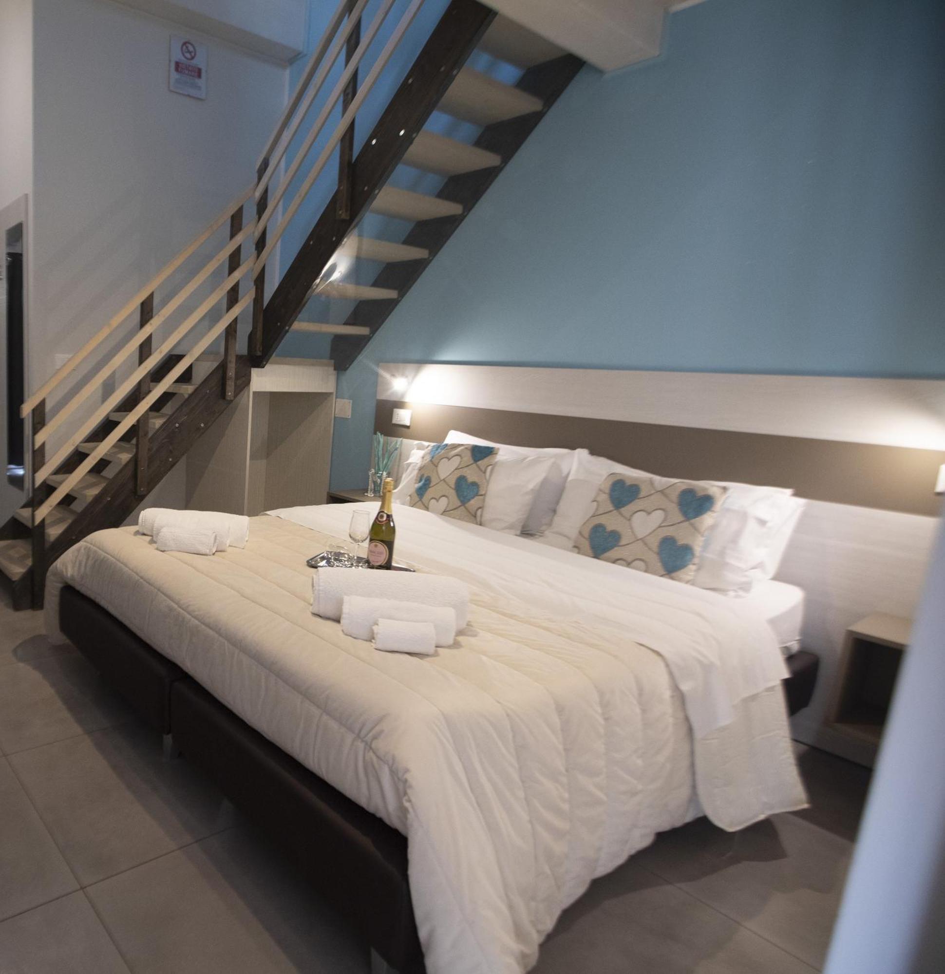 La Perla Amantea - Rooms & Apartaments Eksteriør bilde
