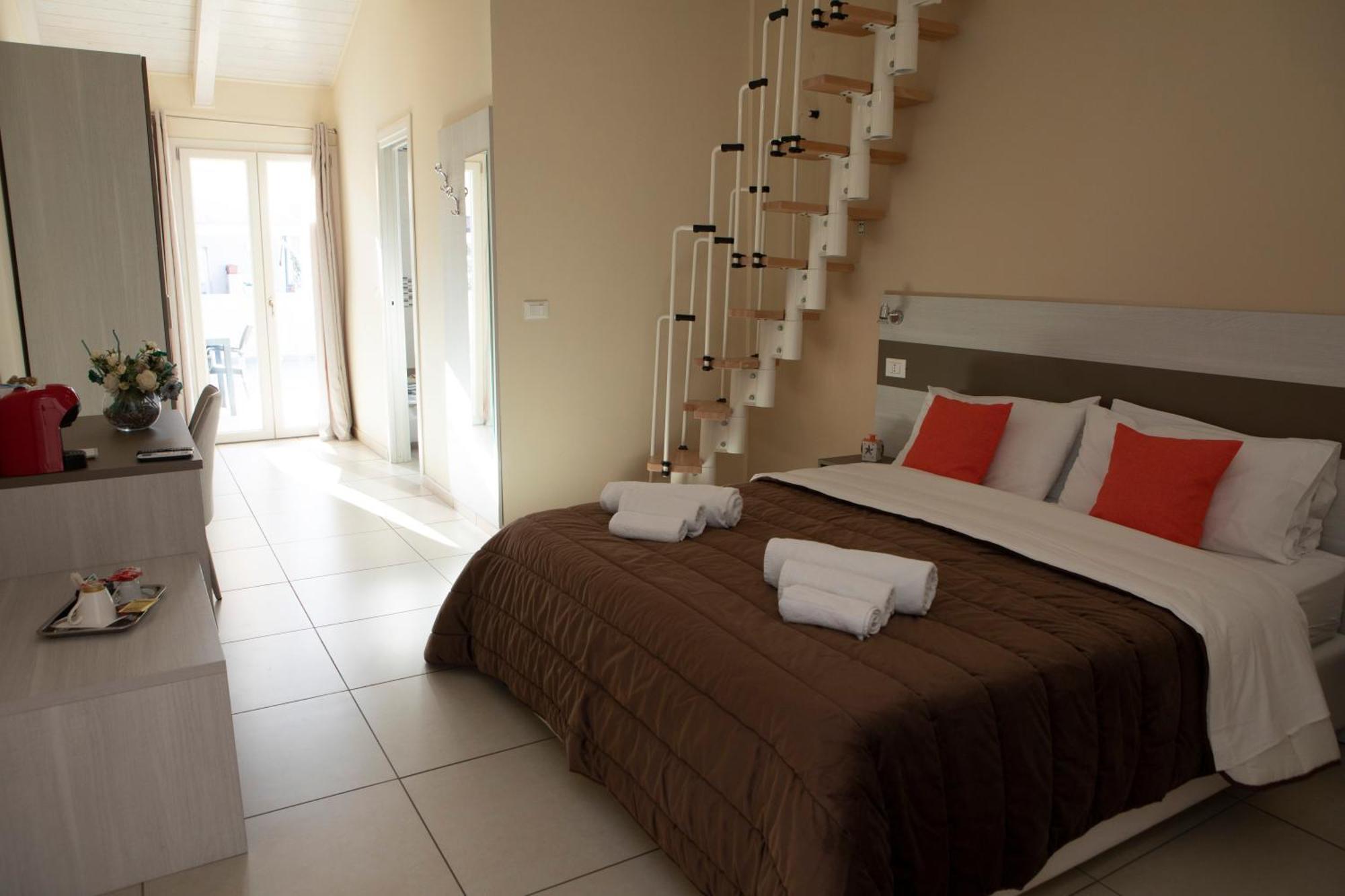 La Perla Amantea - Rooms & Apartaments Eksteriør bilde