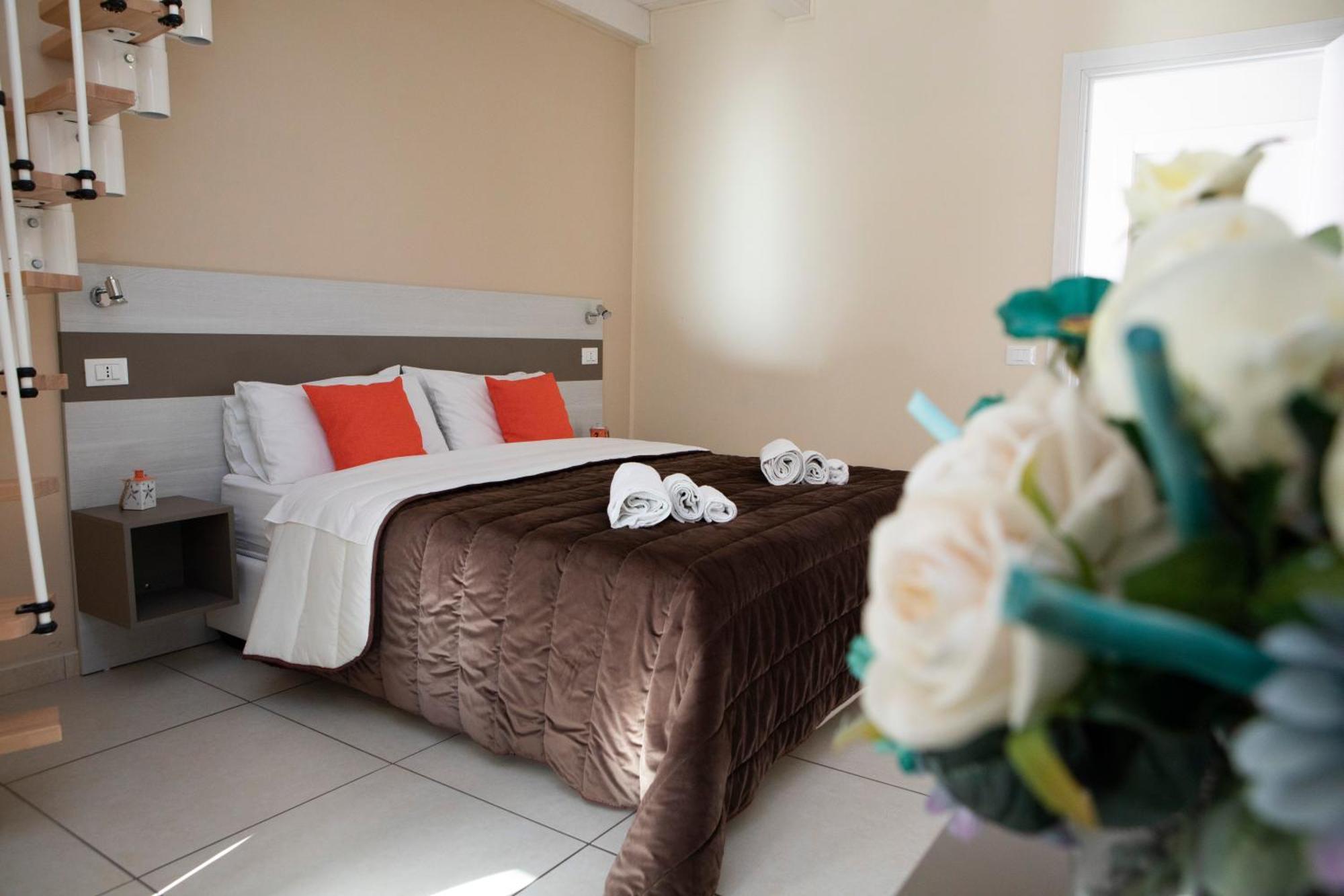 La Perla Amantea - Rooms & Apartaments Eksteriør bilde