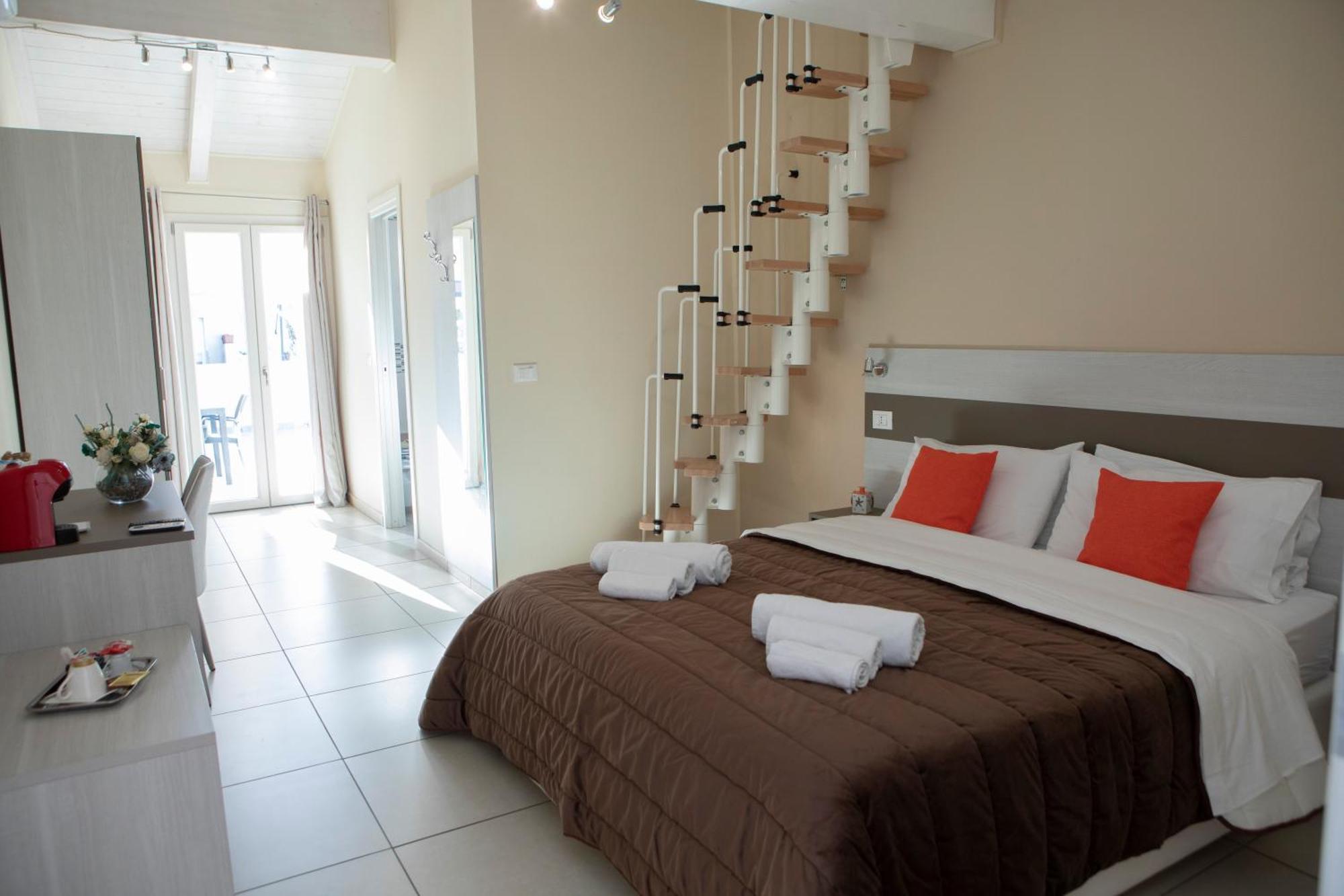 La Perla Amantea - Rooms & Apartaments Eksteriør bilde