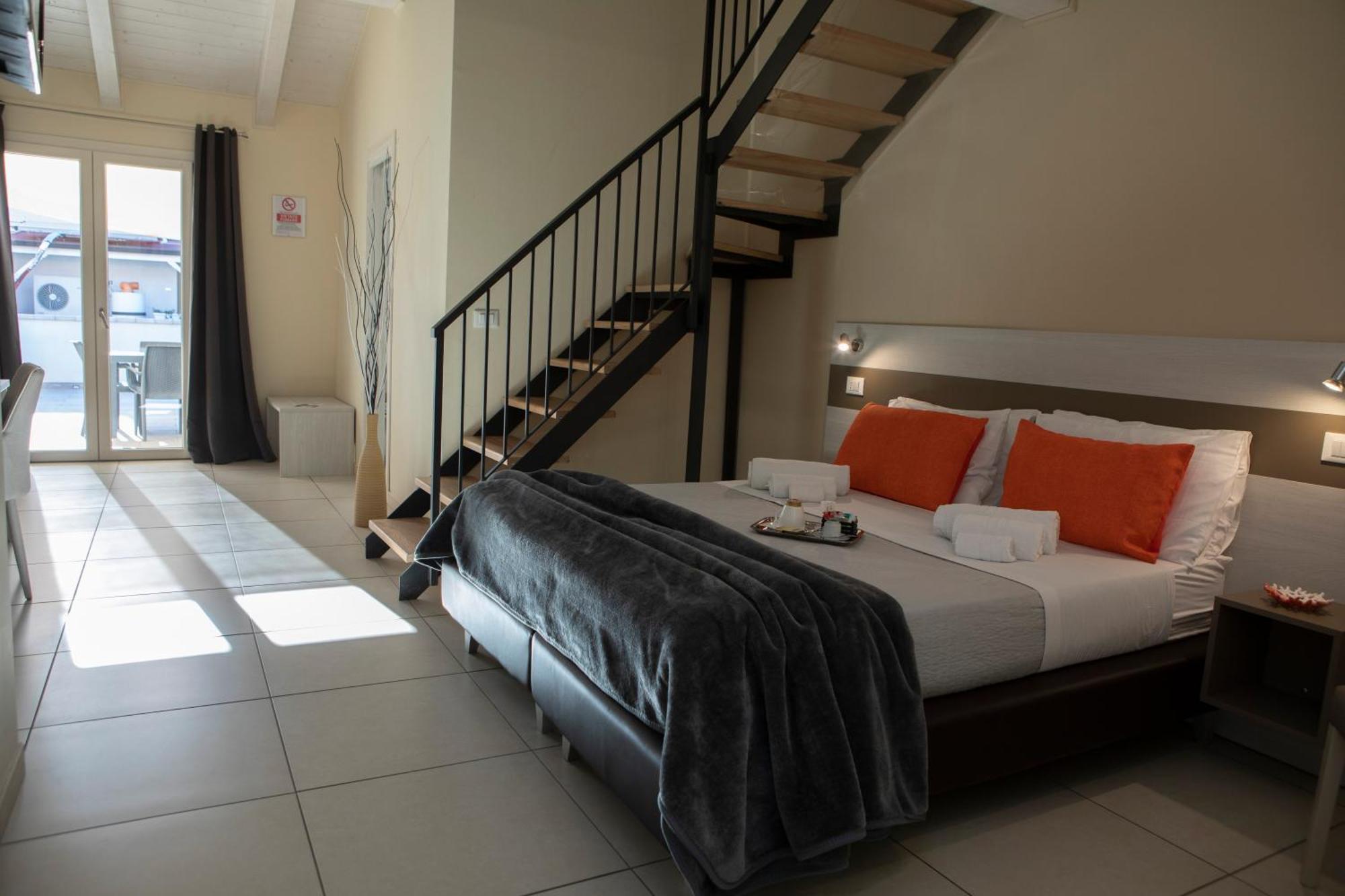 La Perla Amantea - Rooms & Apartaments Eksteriør bilde