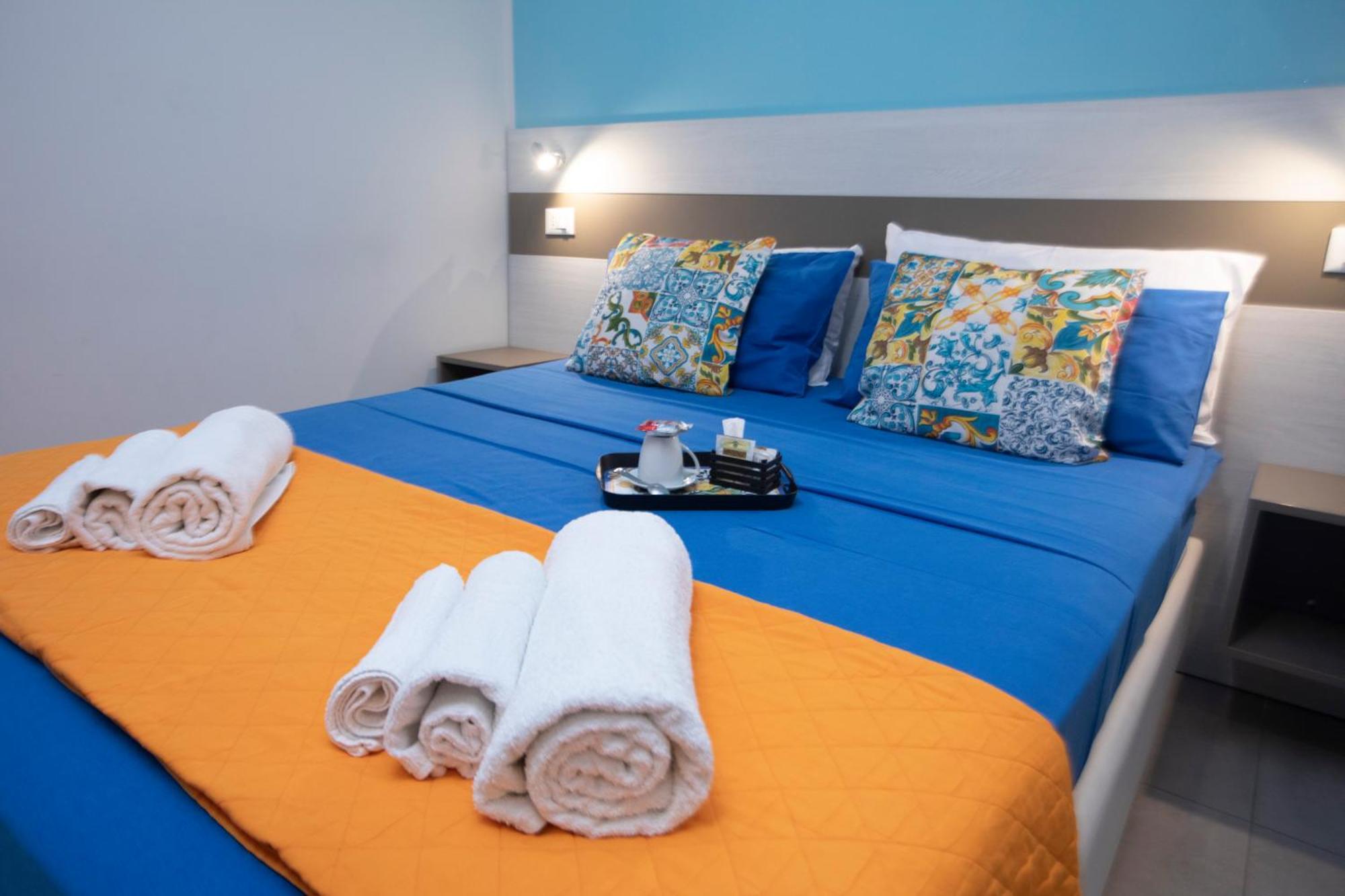 La Perla Amantea - Rooms & Apartaments Eksteriør bilde