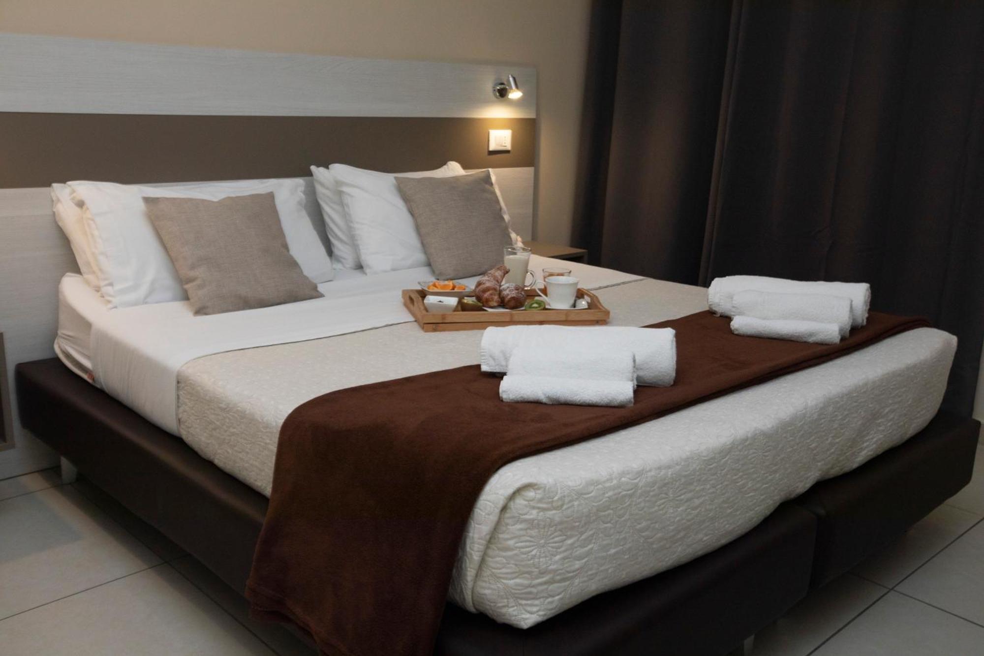 La Perla Amantea - Rooms & Apartaments Eksteriør bilde
