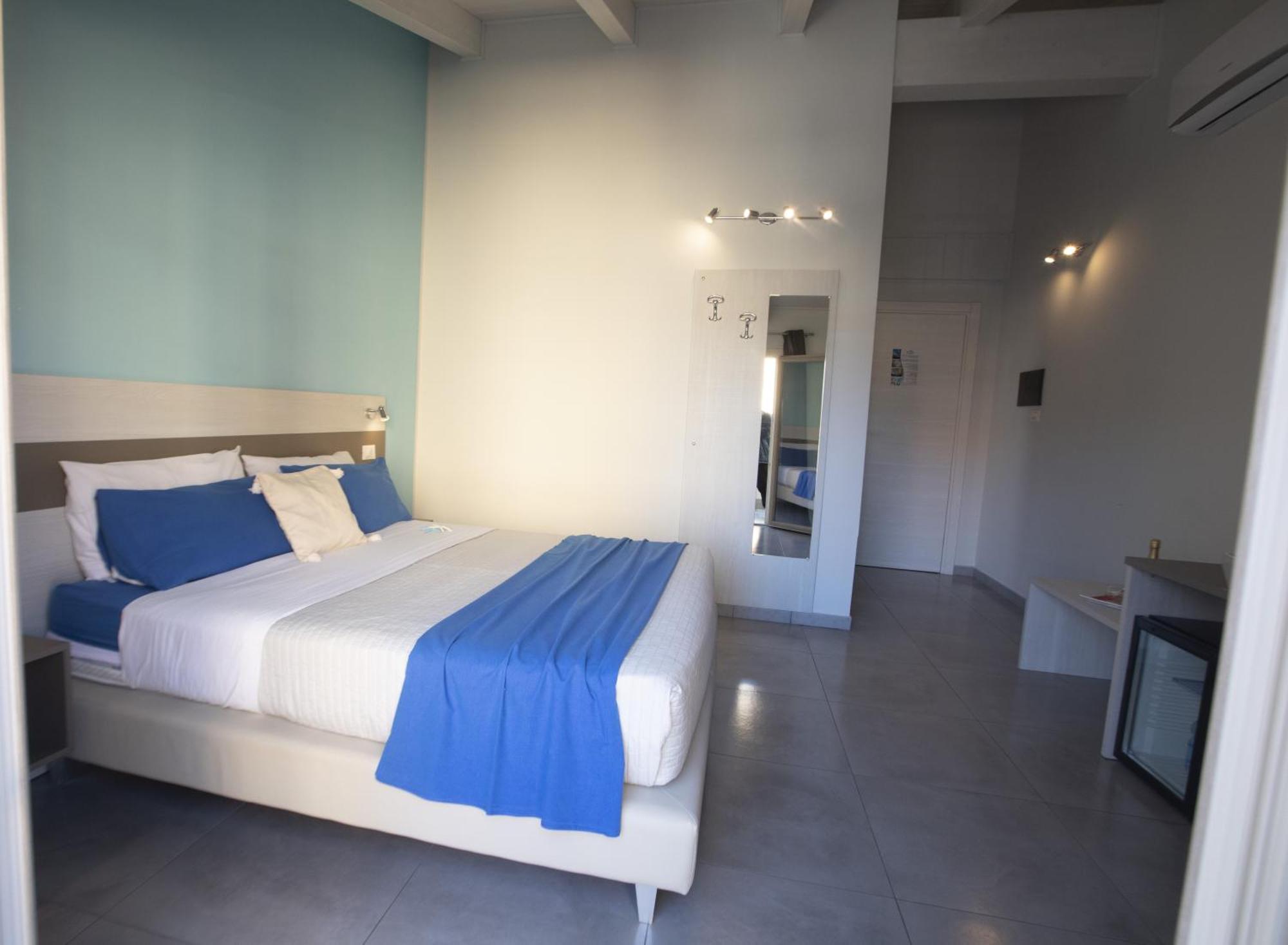 La Perla Amantea - Rooms & Apartaments Eksteriør bilde