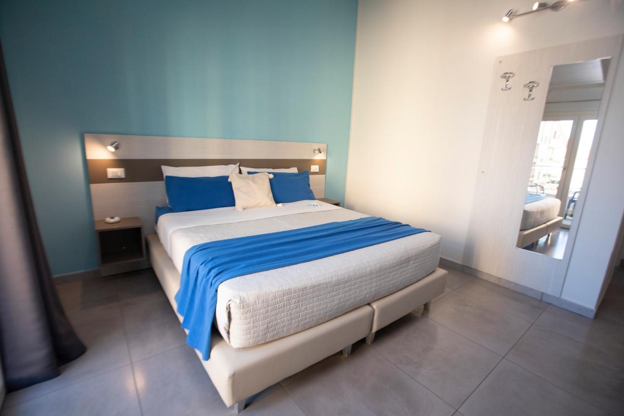 La Perla Amantea - Rooms & Apartaments Eksteriør bilde