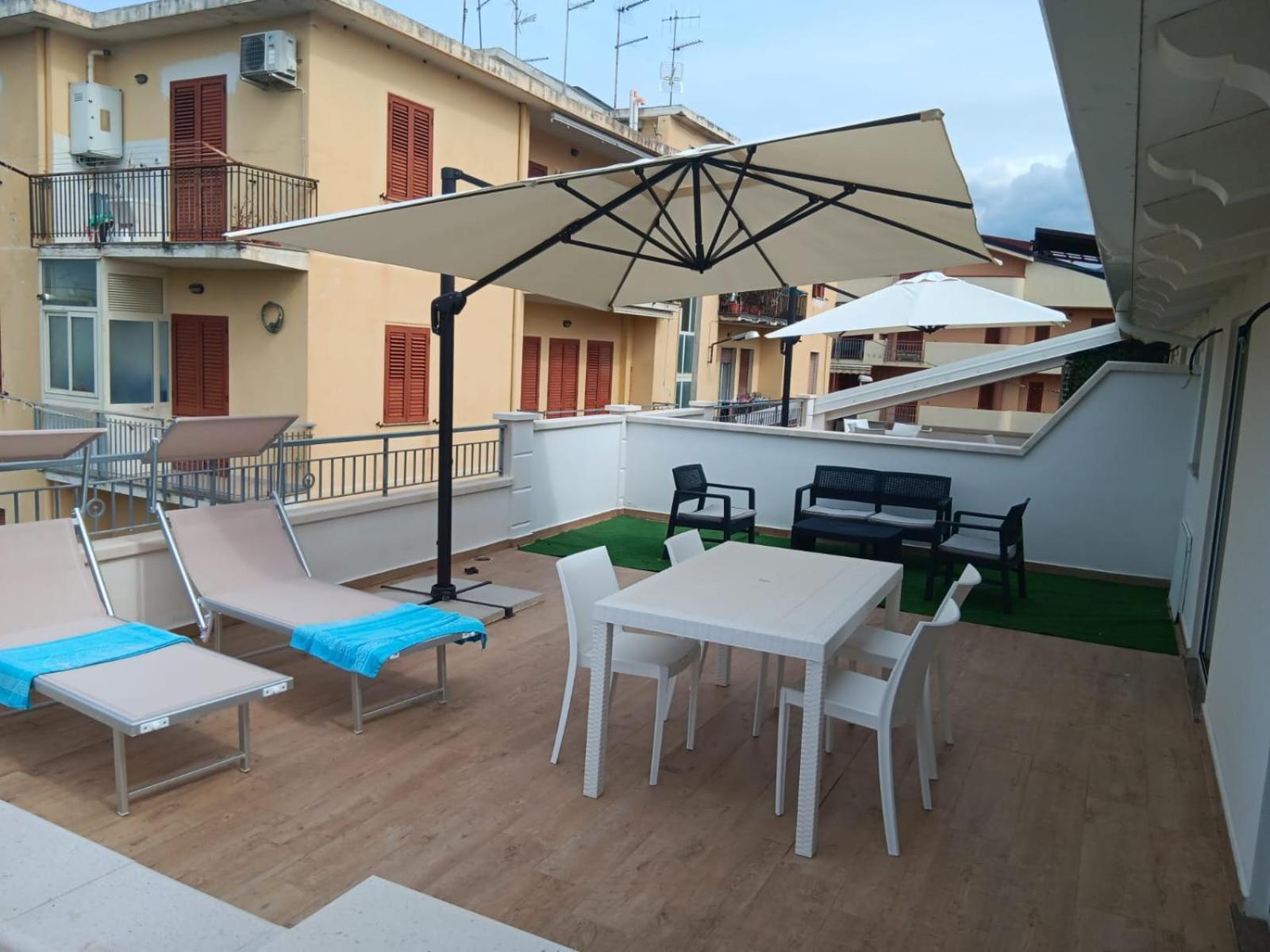 La Perla Amantea - Rooms & Apartaments Eksteriør bilde
